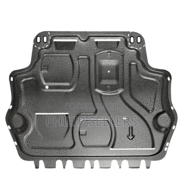 3D Fully Covered Hood Protects the Engine