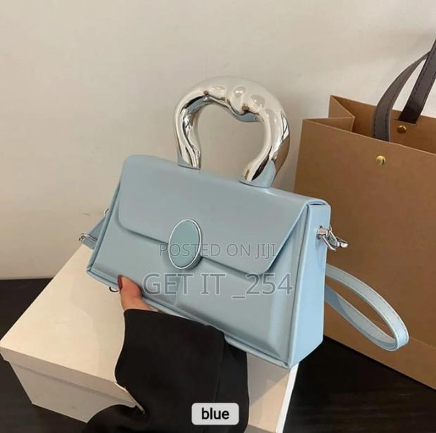 Fashfashion Handbag - thumbnail 2