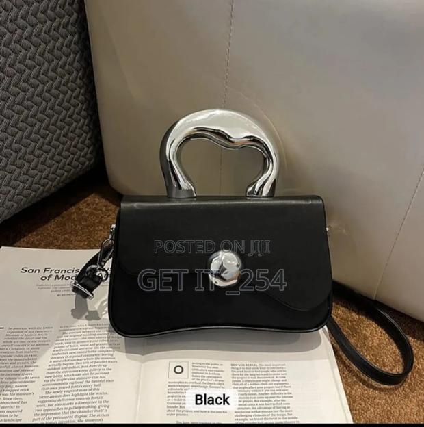 Fashfashion Handbag - thumbnail 3