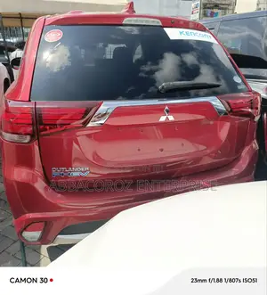 Mitsubishi Outlander 2.0 PHEV AWD 2017 Burgundy