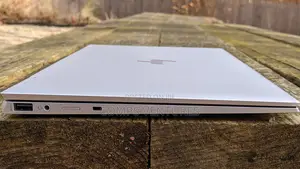 Laptop HP EliteBook x360 1040 G7 16GB Intel Core i7 SSD 512GB