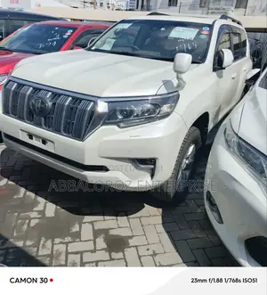 Toyota Land Cruiser Prado 2.7 2017 White
