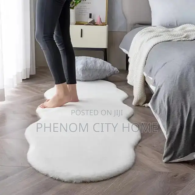 Elegant Soft Rabbit Fur Bedside Mat