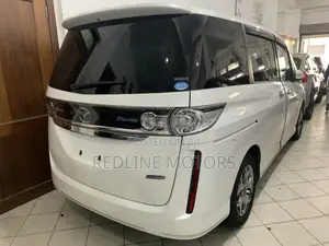 Mazda Biante 2017 Pearl