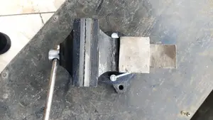 Finder 4" Vice