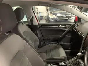 Volkswagen Golf Variant 2017 Red