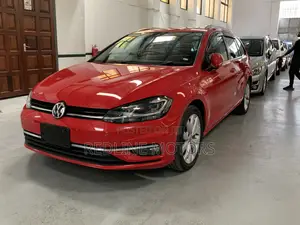 Volkswagen Golf Variant 2017 Red