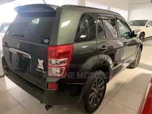 Suzuki Escudo 2017 Green