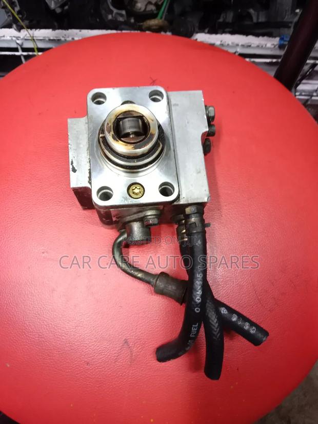 Engine Pump Mitsubishi Lancer - main view