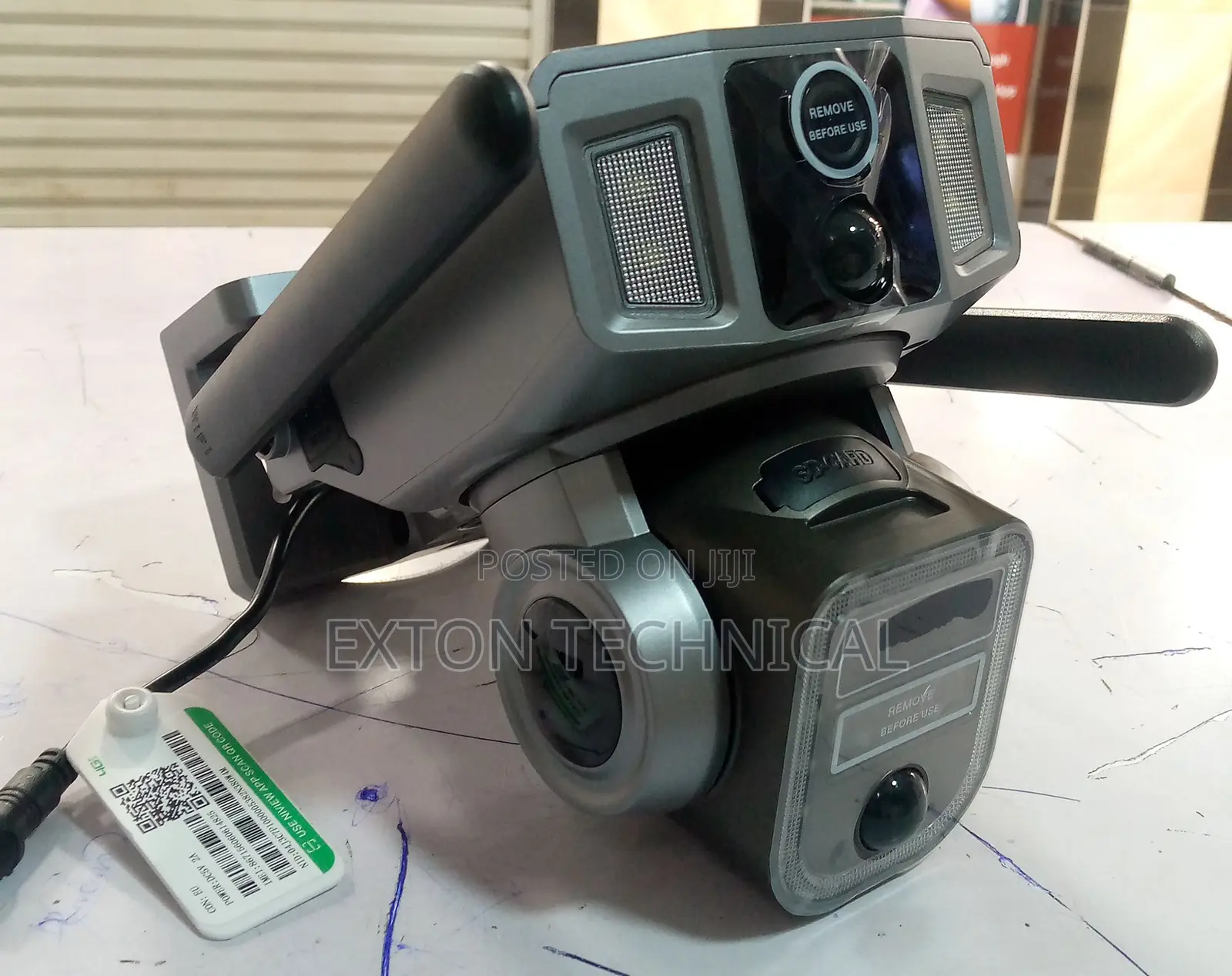 4g/ Wifi Wireless Solar Triple-Lens Linkage Dual Camera Lens