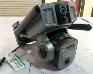 4g/ Wifi Wireless Solar Triple-Lens Linkage Dual Camera Lens