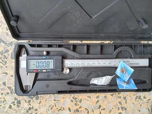 High Performance Electronic Digital Caliper - thumbnail 2