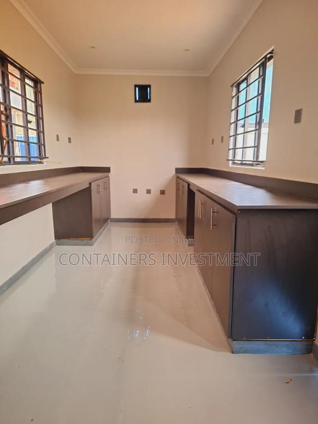 Container Offices- Fully Fitted - thumbnail 3