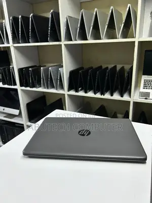 Laptop HP 250 G8 8GB Intel Core I5 HDD 1T