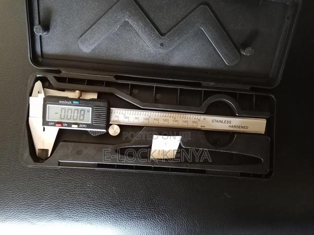 Electronic Digital Caliper - main view