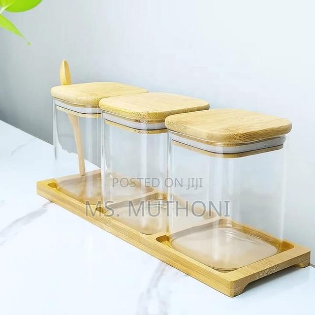 *3 in 1 Airtight Containers + Bamboo Stand