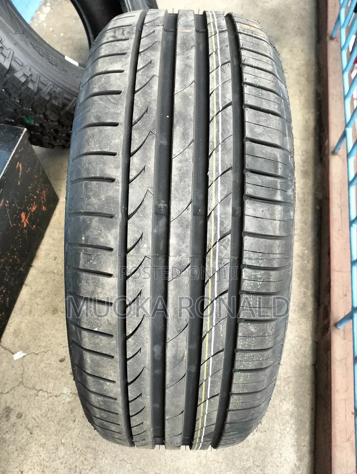 255/55r18 Tracmax Tyre