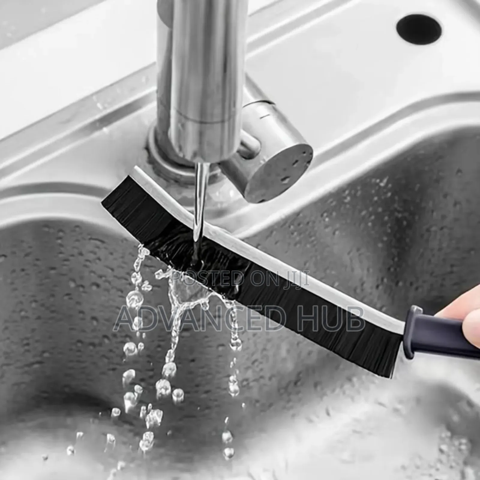 2pcs Hard Bristtled Crevice Brushes