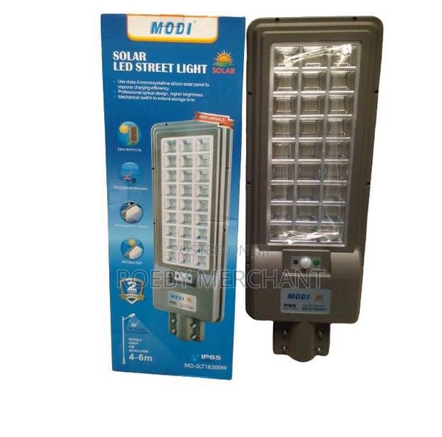MODI 300W Outdoor Solar LED Street Light 8000LM Solar Powere