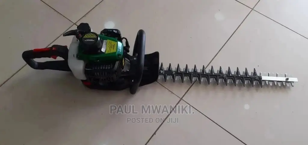 Gasoline Hedge Trimmer.