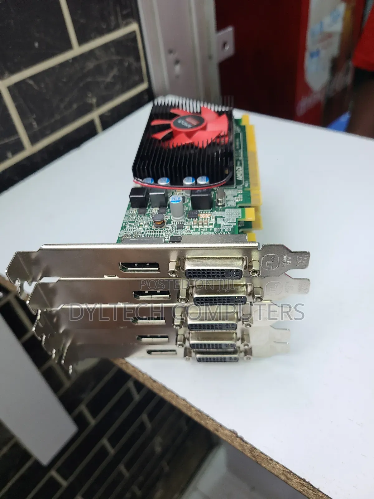 AMD Radeon R5 430 2gb Gpu