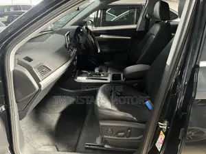 Audi Q5 2018 Black