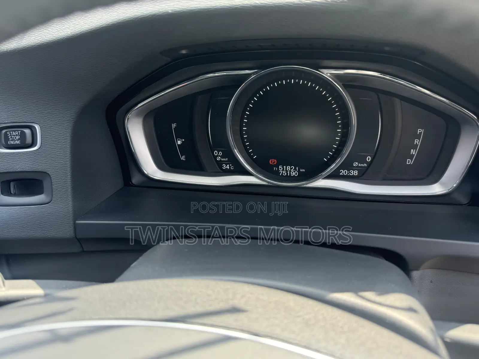 Volvo V60 2017 Burgundy