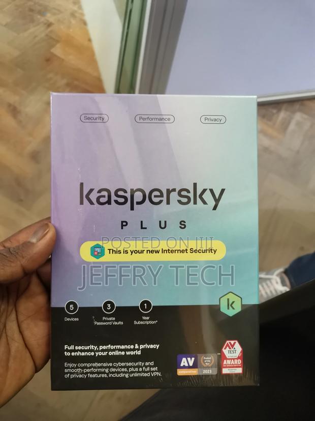 Kaspersky Plus Internet Security 5 User 1 Year Subscription - main view