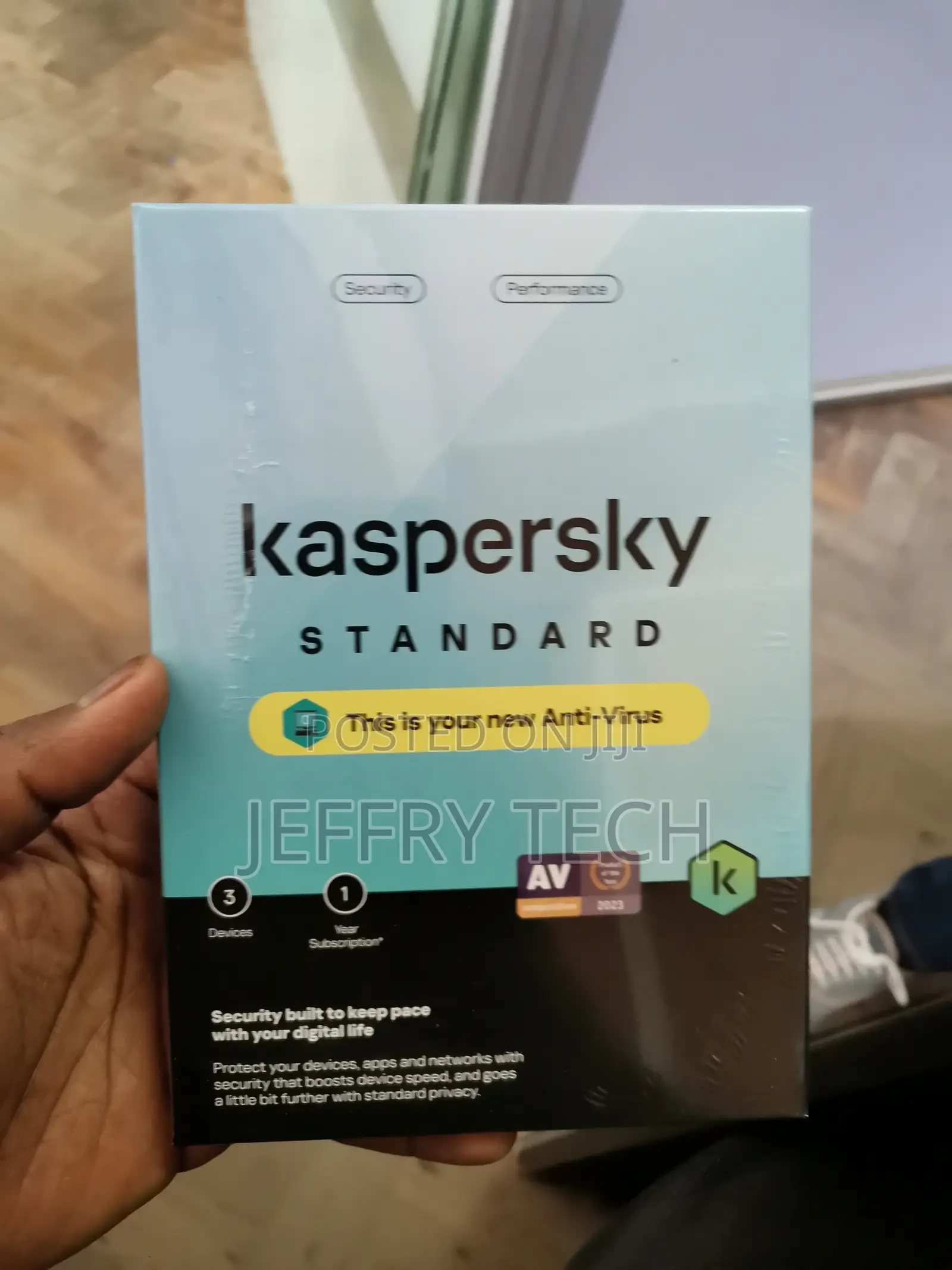 Kaspersky Standard; 3 Devices – 1 Year Licence