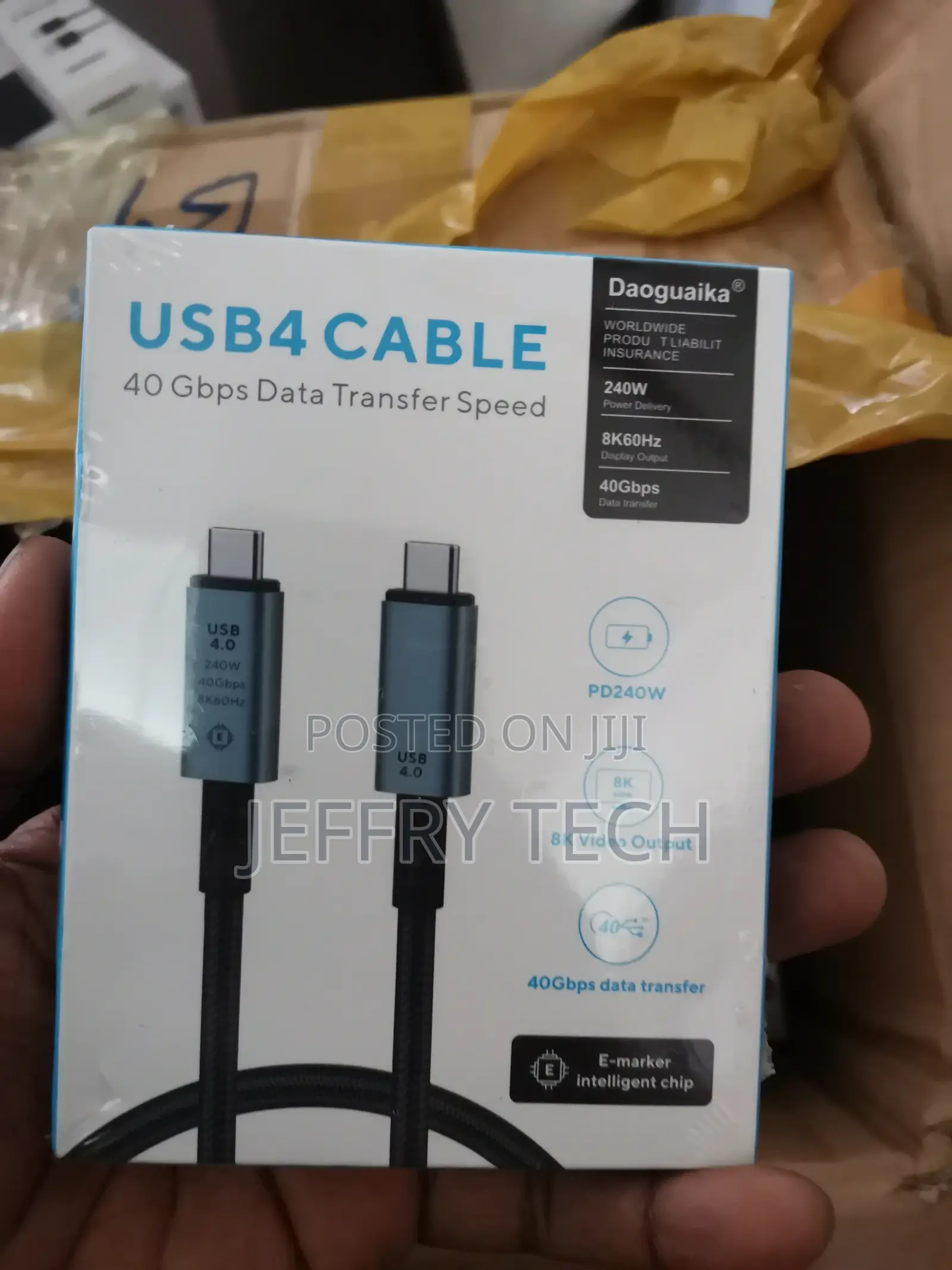 USB4 Type-C 40 GBPS Video and 240 W EPR Charging Cable /