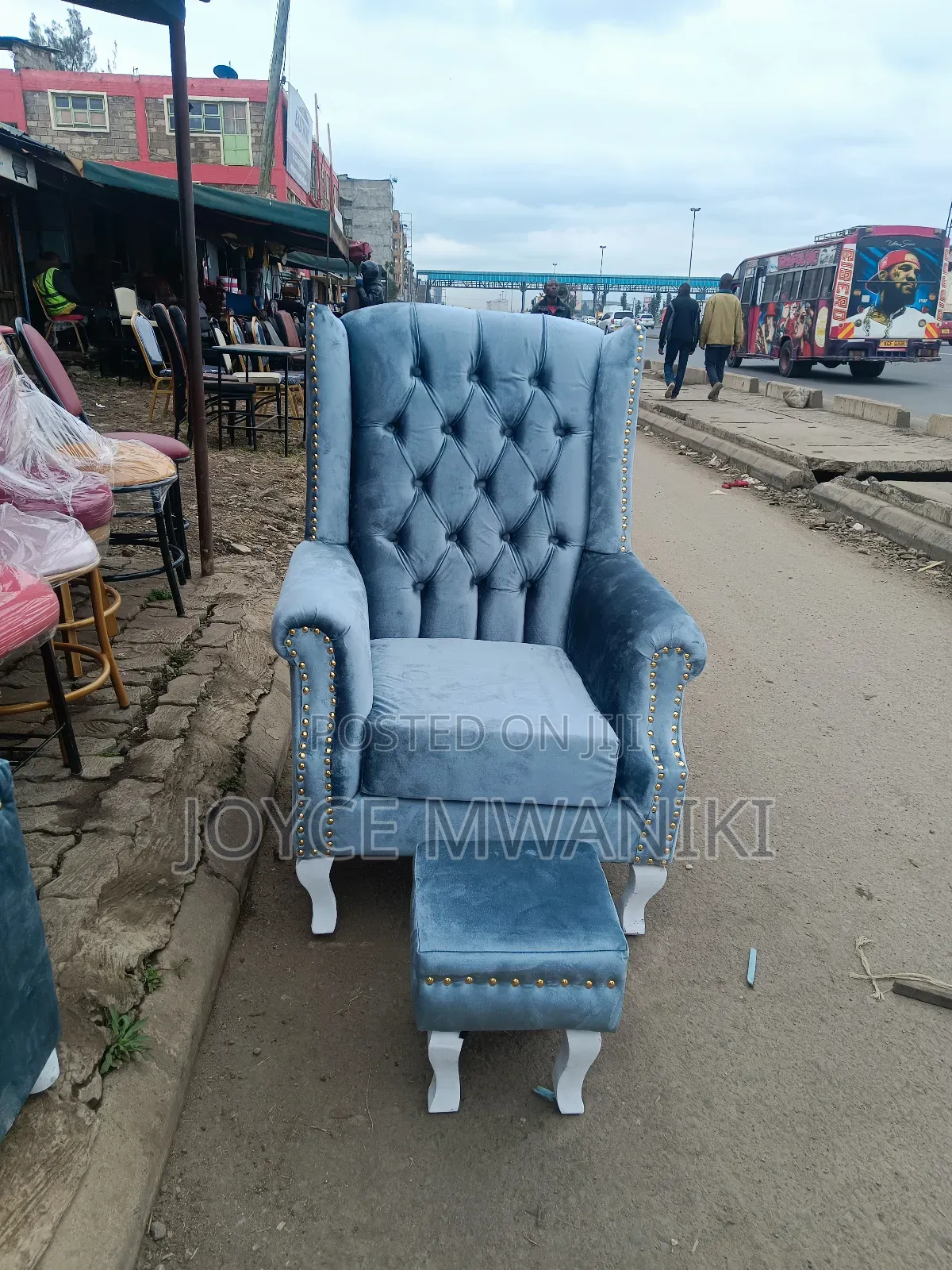 King Chairs or Pedicure Seat, Grey With a Puff 