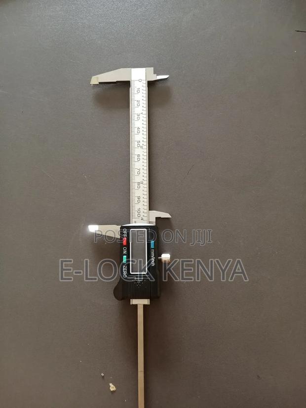 High Precision 100mm Digital Caliper - main view