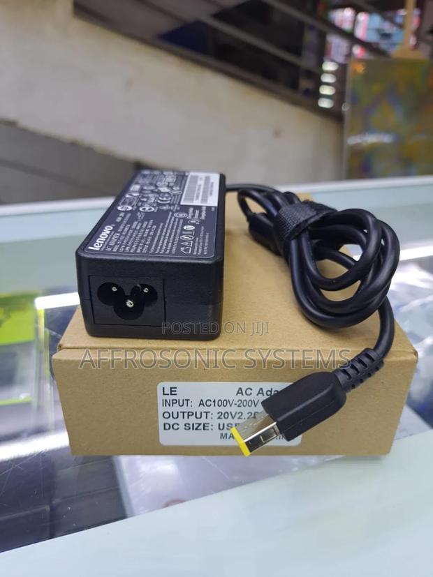 Laptop Adopter or Power Adopter - main view