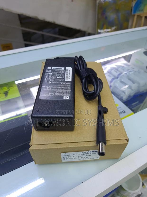 Laptop Adopter or Power Adopter - thumbnail 3