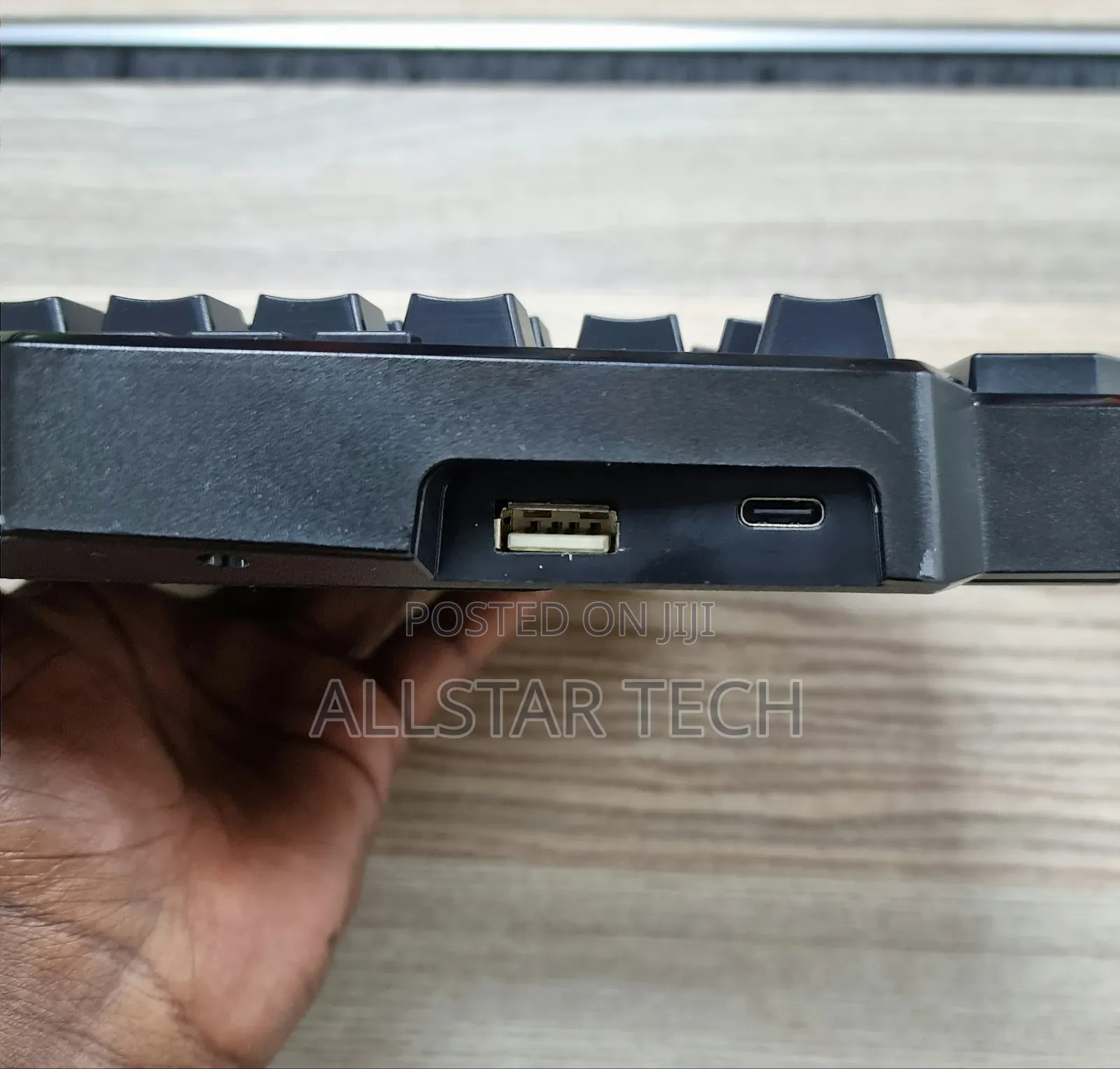 REDRAGON DITI RGB 42 Key (Slightly Used)