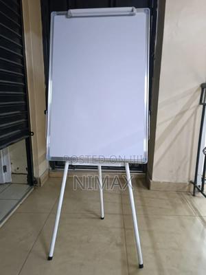 Flip Chart Holder and Whiteboard With Tripod Stand - thumbnail 2