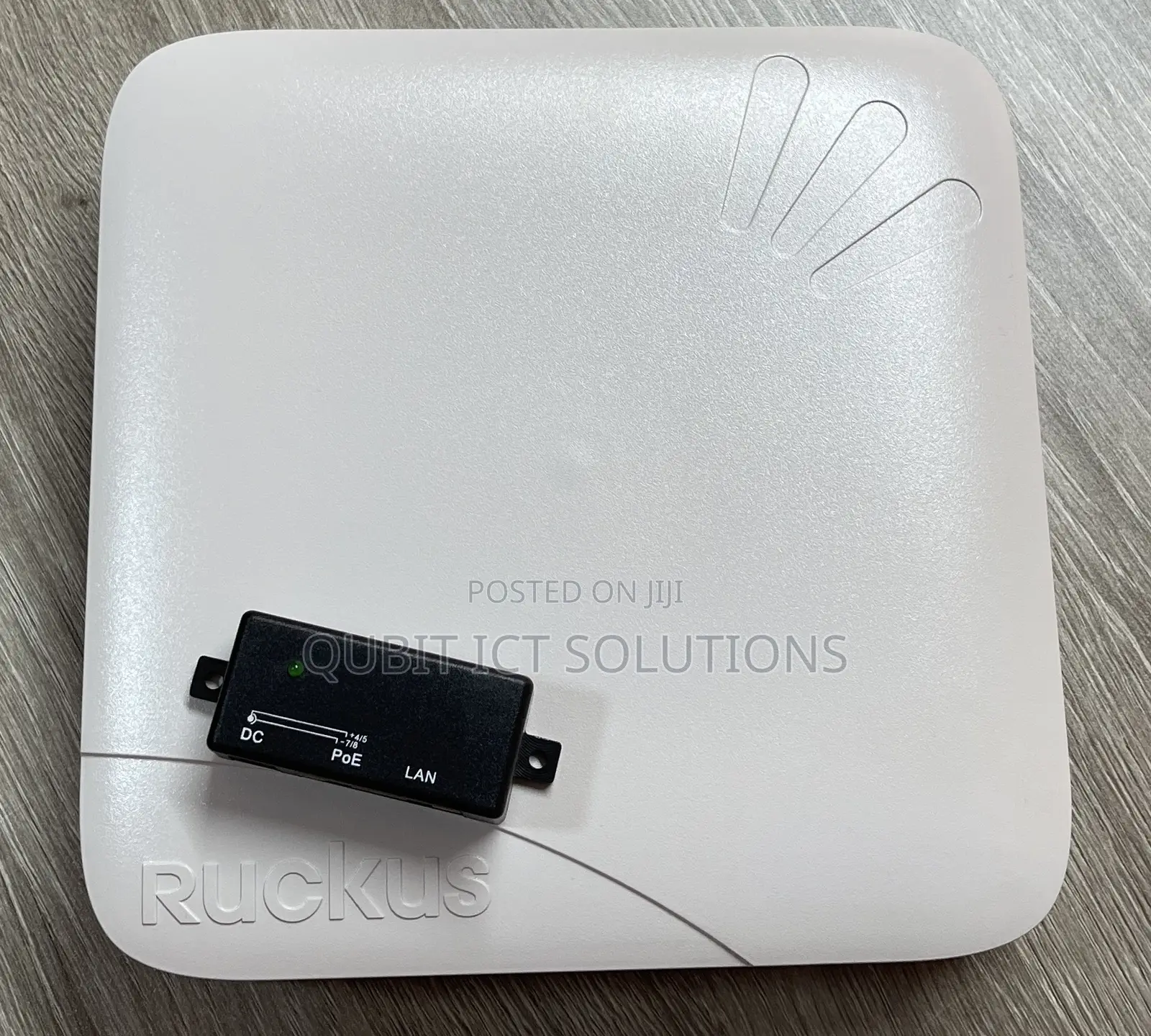 Ruckus R700 Access Point