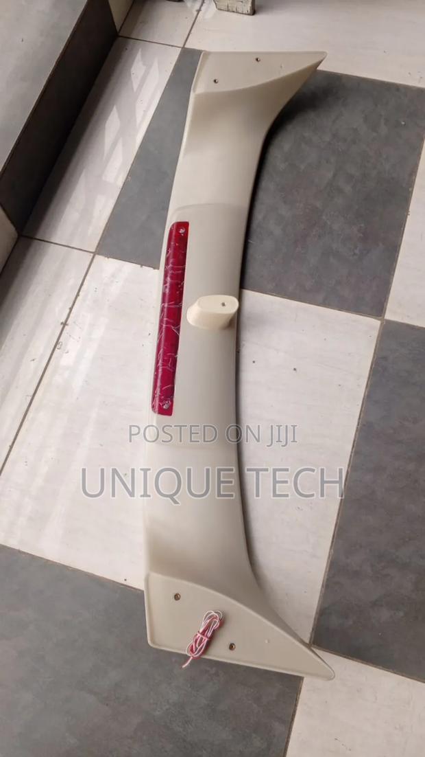 Mitsubishi Lancer Saloon Car Spoiler - thumbnail 2
