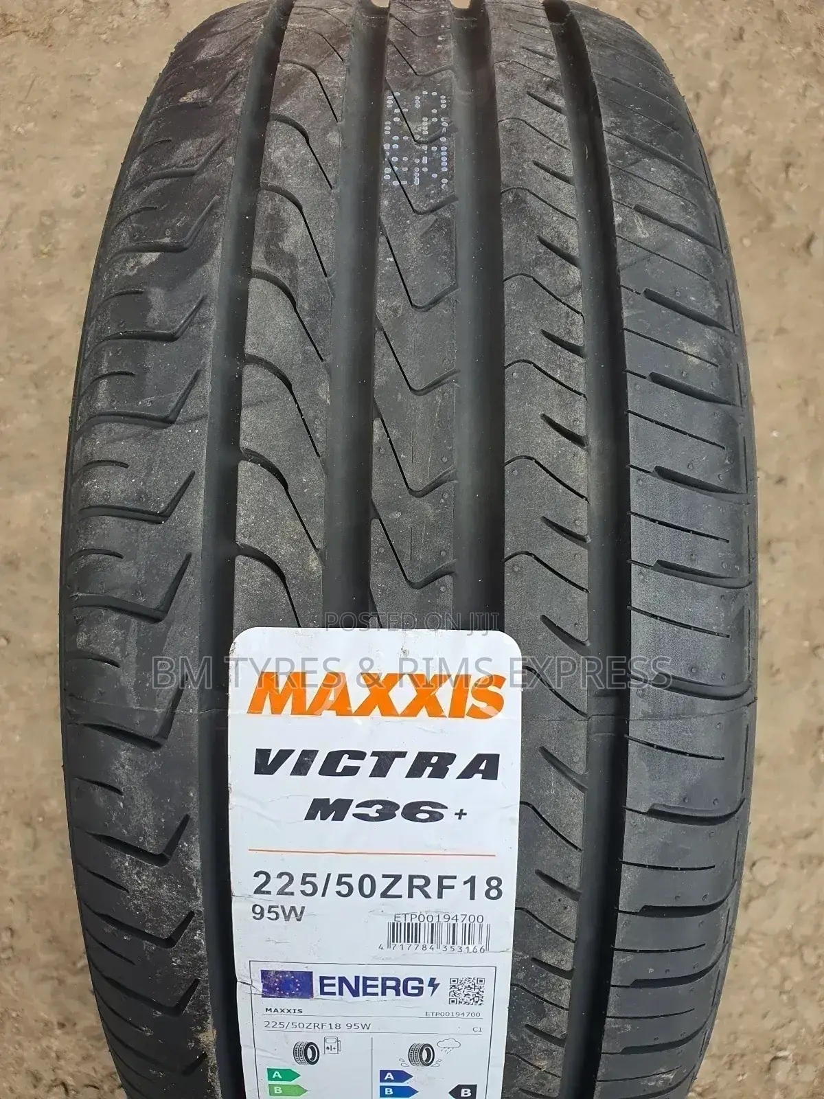 225 /50 R18 Maxxis M36 (RUNFLAT)