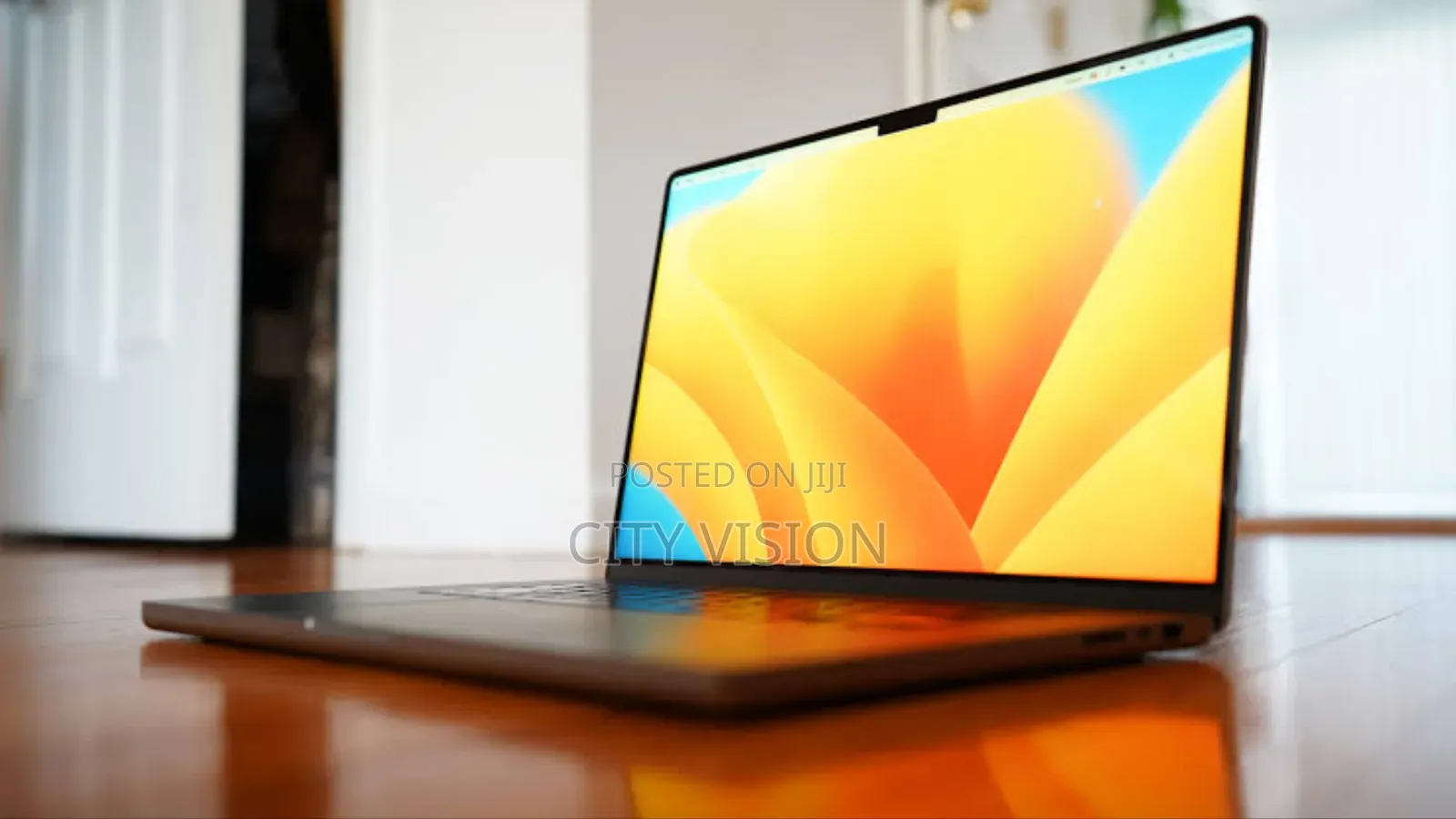 New Laptop Apple MacBook Pro 32GB Apple M2 SSD 1T