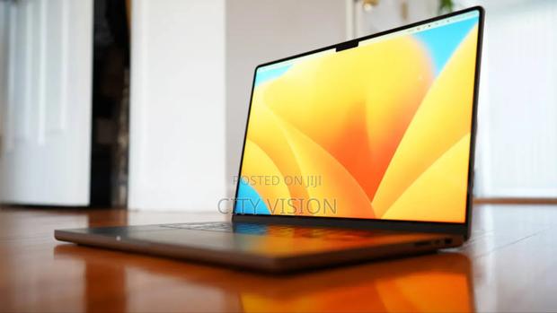 New Laptop Apple MacBook Pro 32GB Apple M2 SSD 1T - thumbnail 2
