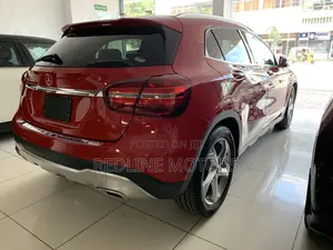 Mercedes-Benz GLA-Class 2017 Red