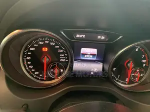 Mercedes-Benz GLA-Class 2017 Red