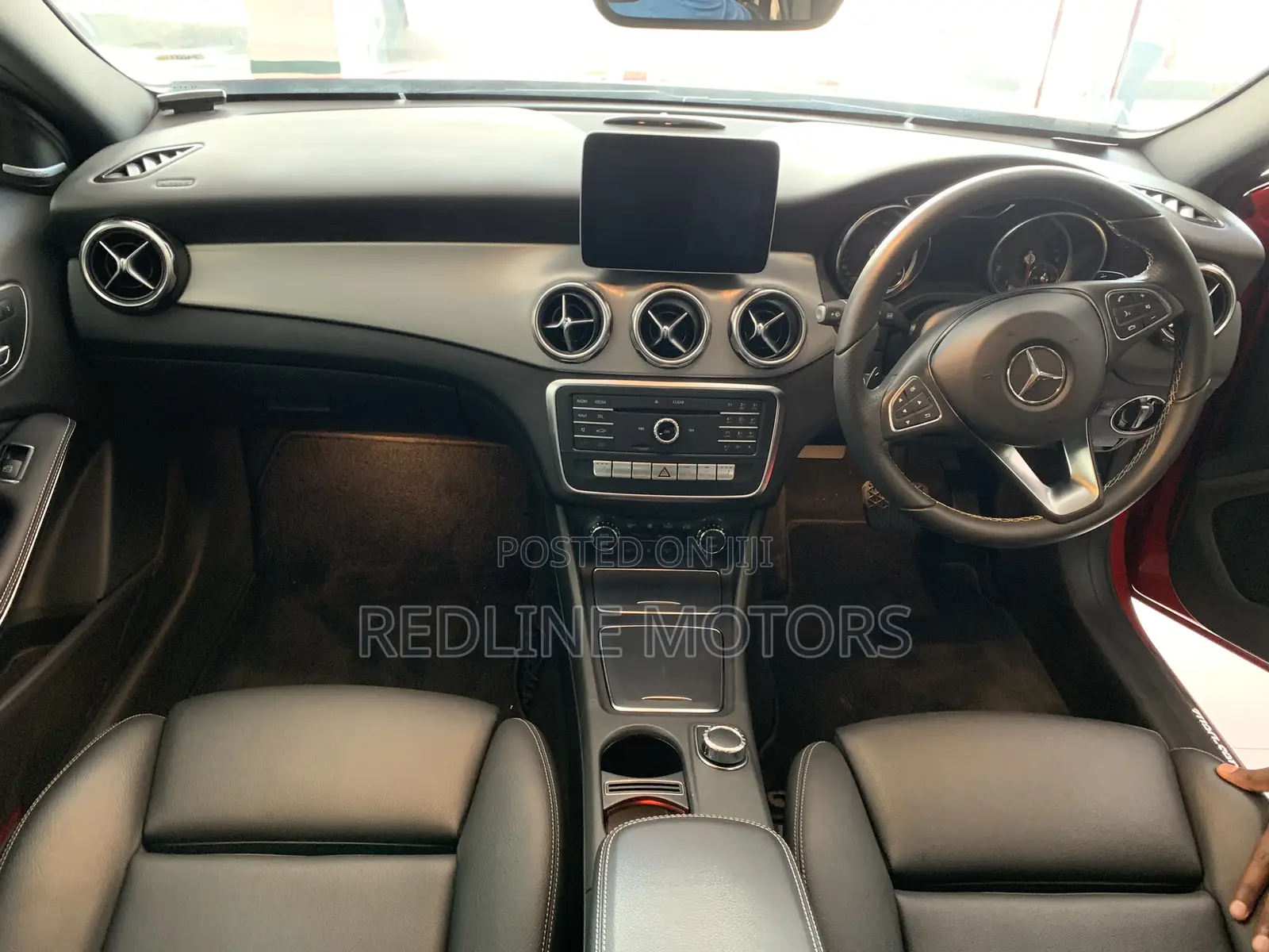 Mercedes-Benz GLA-Class 2017 Red