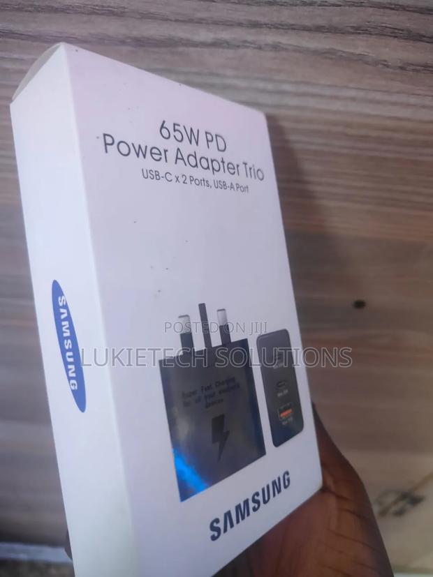 Charger.65 WATTS.Trio Adapter, Super Fast.Excellent Charger - main view