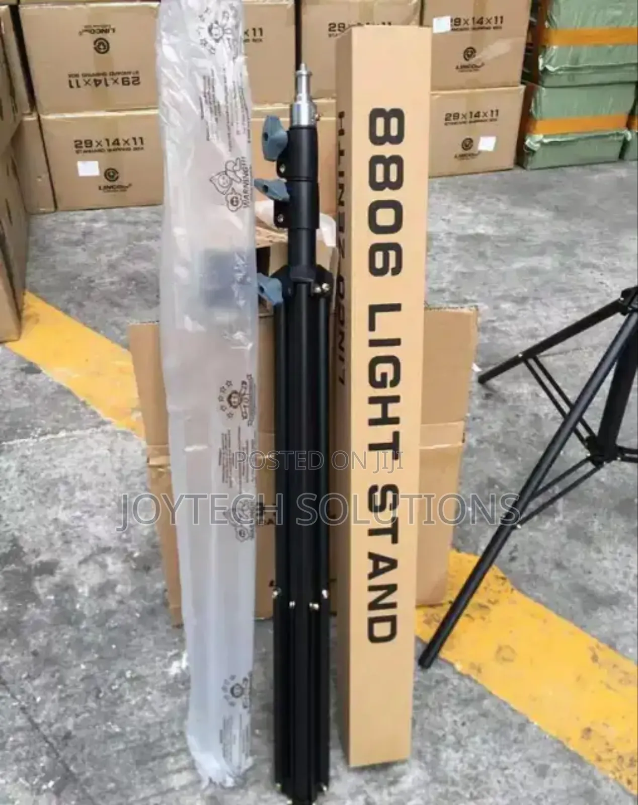 8806 Light Stand