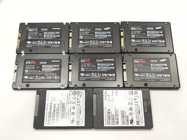 256GB SSD 2.5" SATA - Mixed Brand and Model