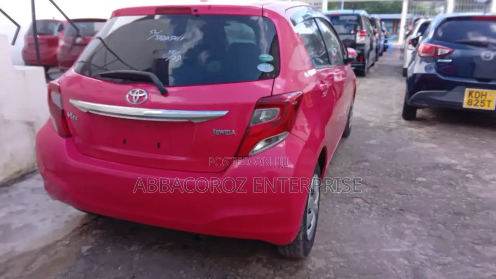 Toyota Vitz 1.3 FWD 3dr 2016 Pink