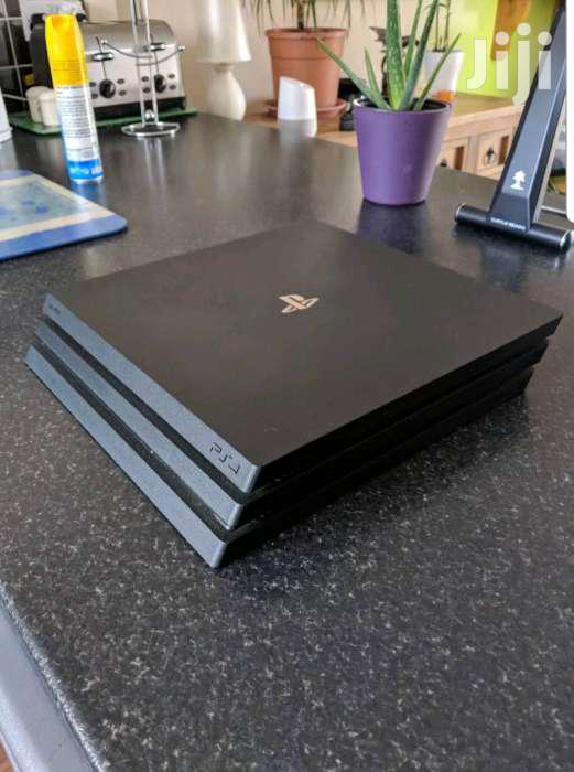 Ps4 Pro Like New