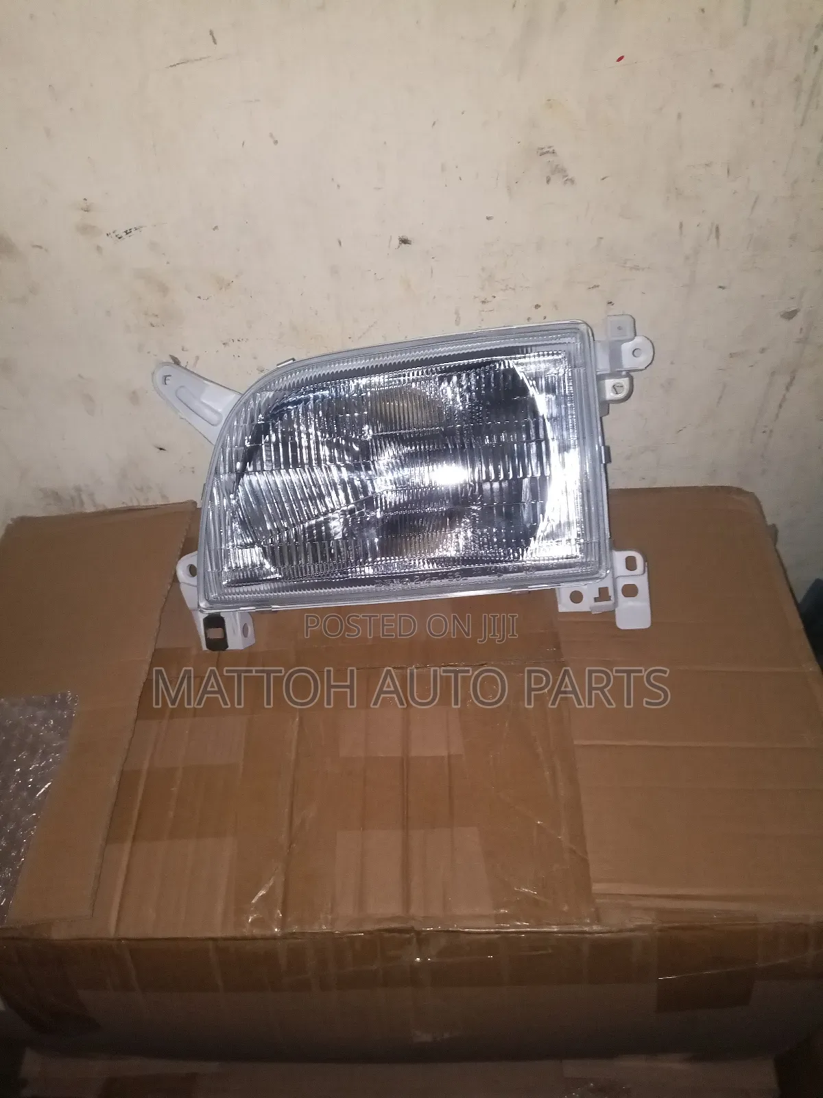 Head Light Toyota Shark